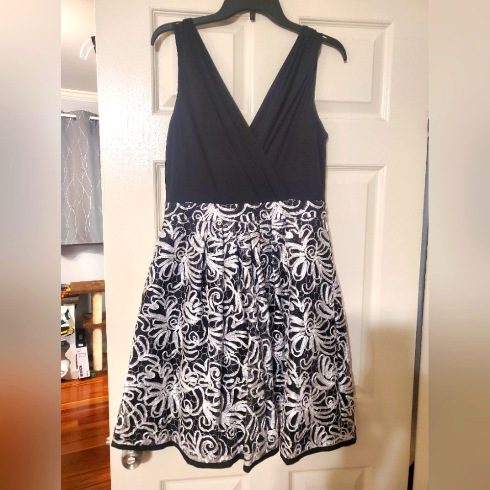 Roz & Ali sequened party dress